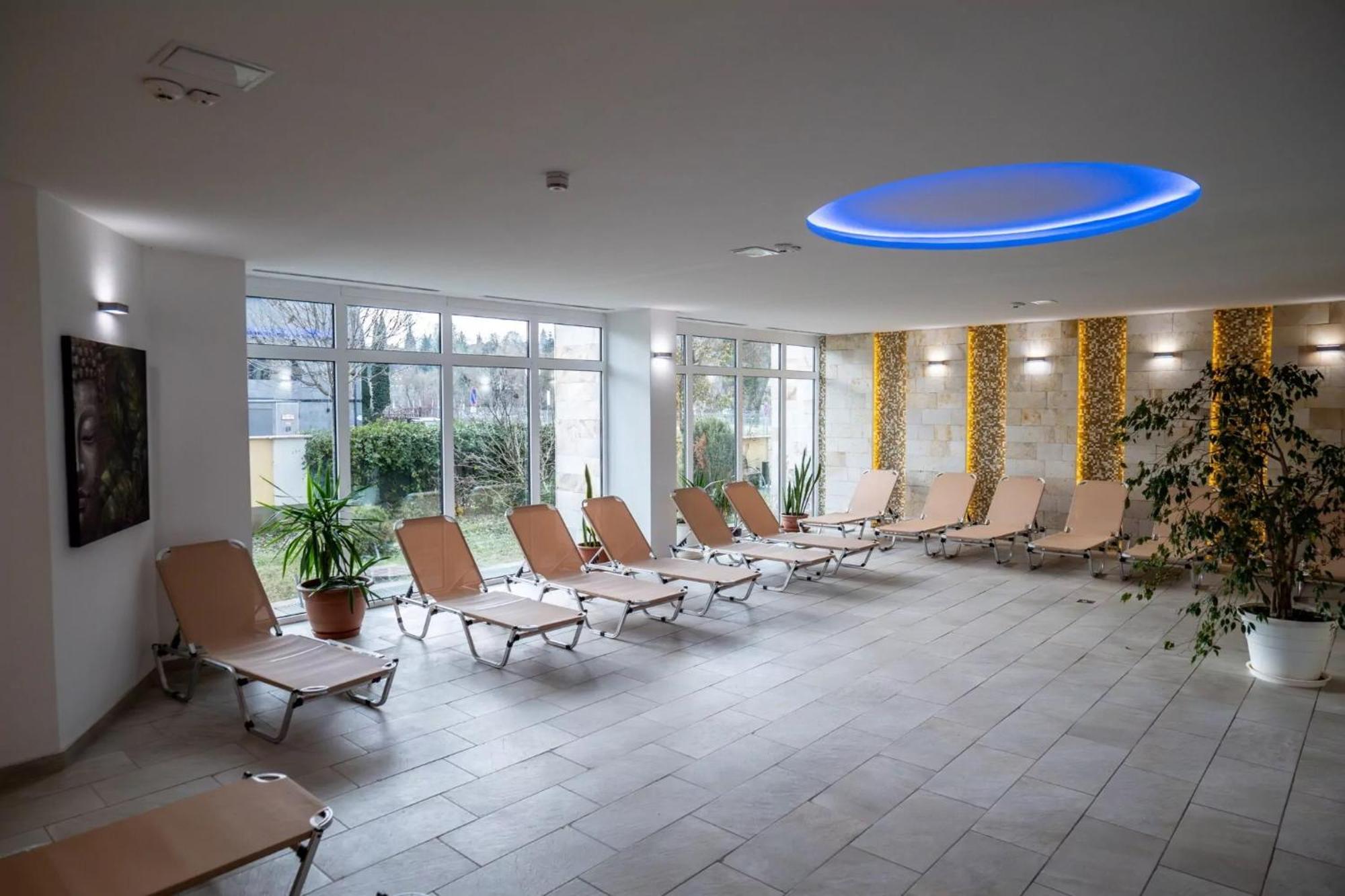 Hotel Aurora Mişcolţ Exterior foto
