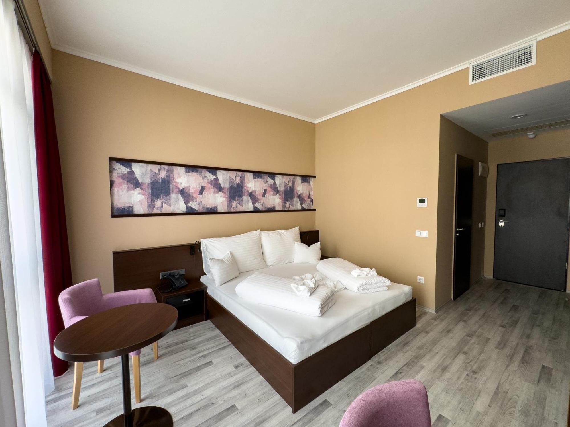 Hotel Aurora Mişcolţ Exterior foto